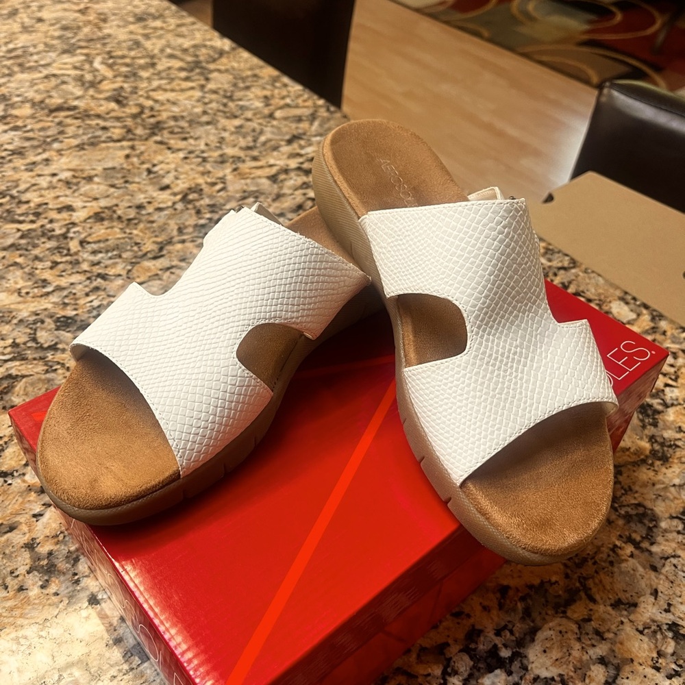Aerosoles women’s sandals with